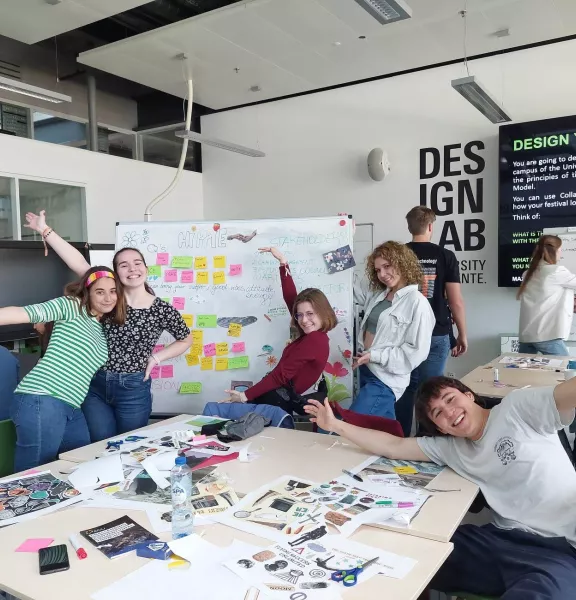 Create tomorrow students' photo